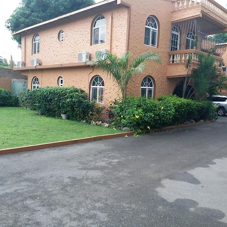Cozy Apartment 3 Kingston Bagian luar foto