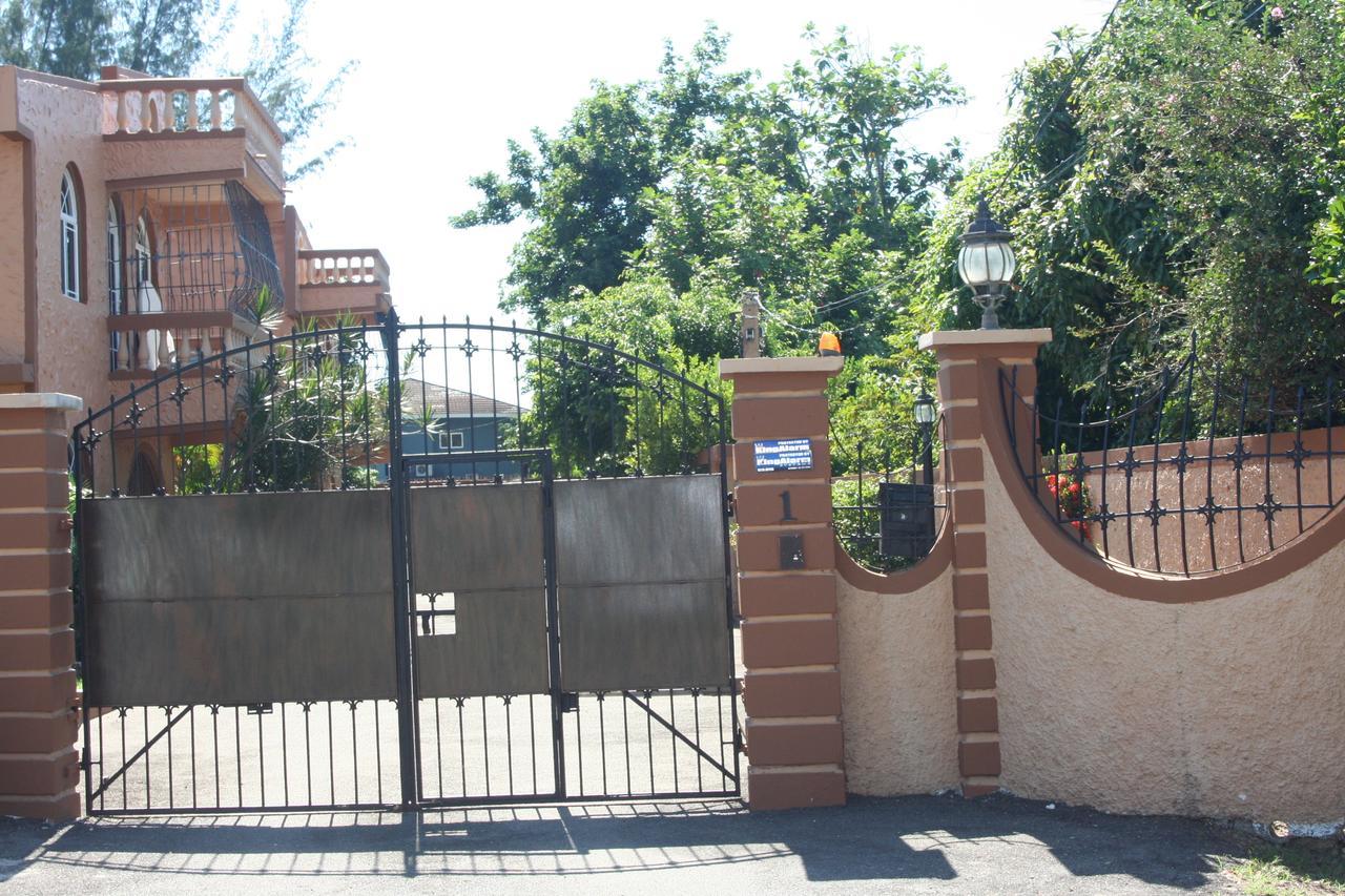 Cozy Apartment 3 Kingston Bagian luar foto