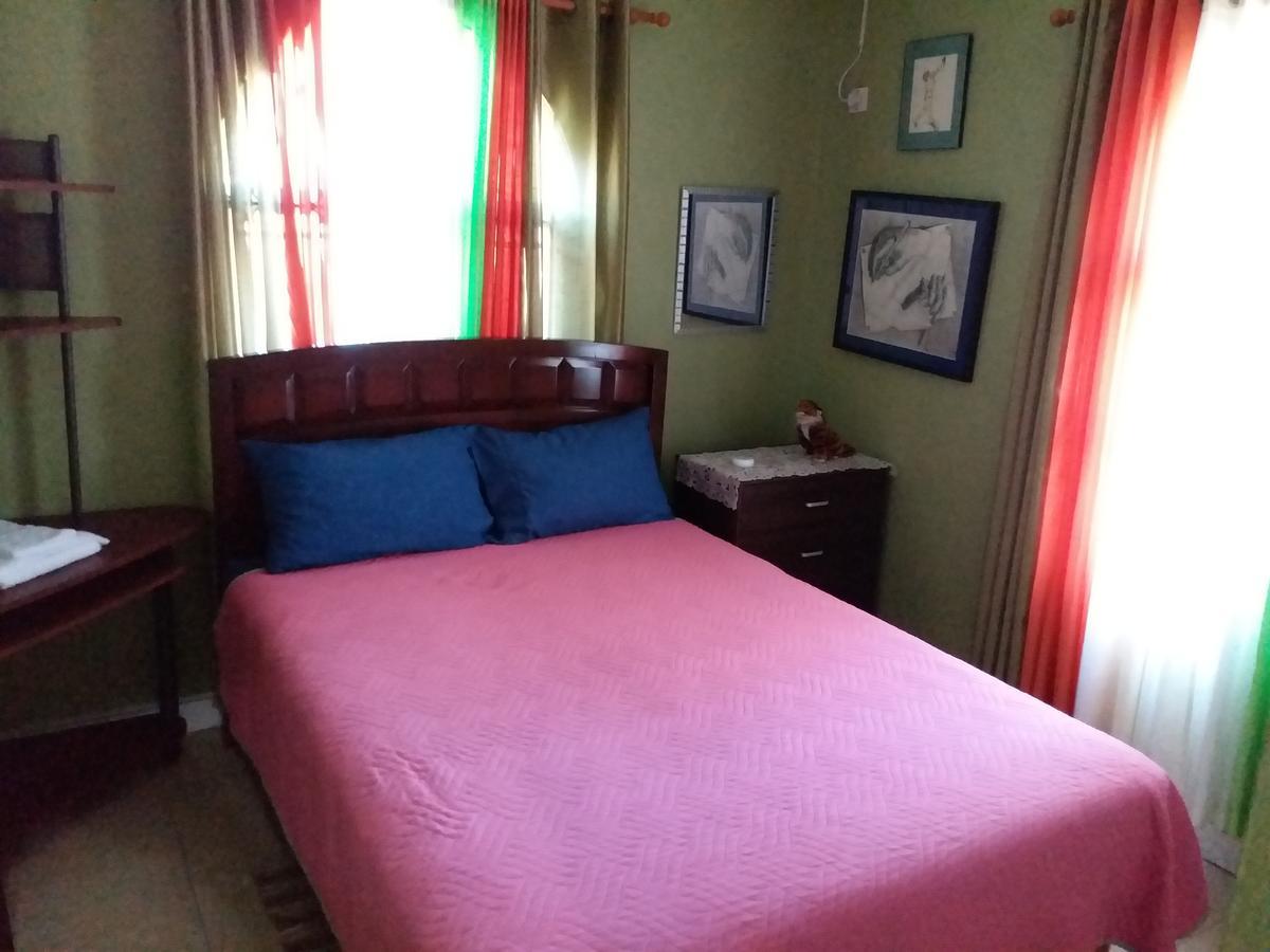Cozy Apartment 3 Kingston Bagian luar foto